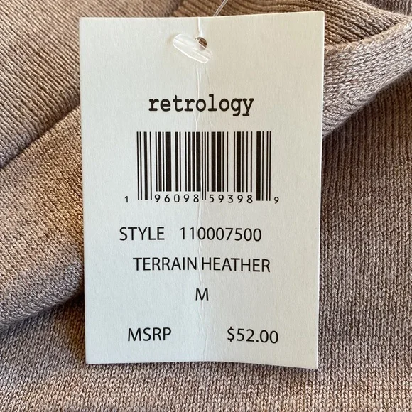 NWT Retrology Beige Tan Sweater Skirt, Size medium - Picture 6 of 10